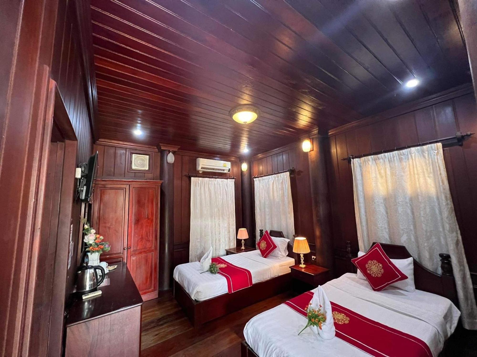 Villa Vieng Sa Vanh Hotel Luang Prabang Ngoại thất bức ảnh