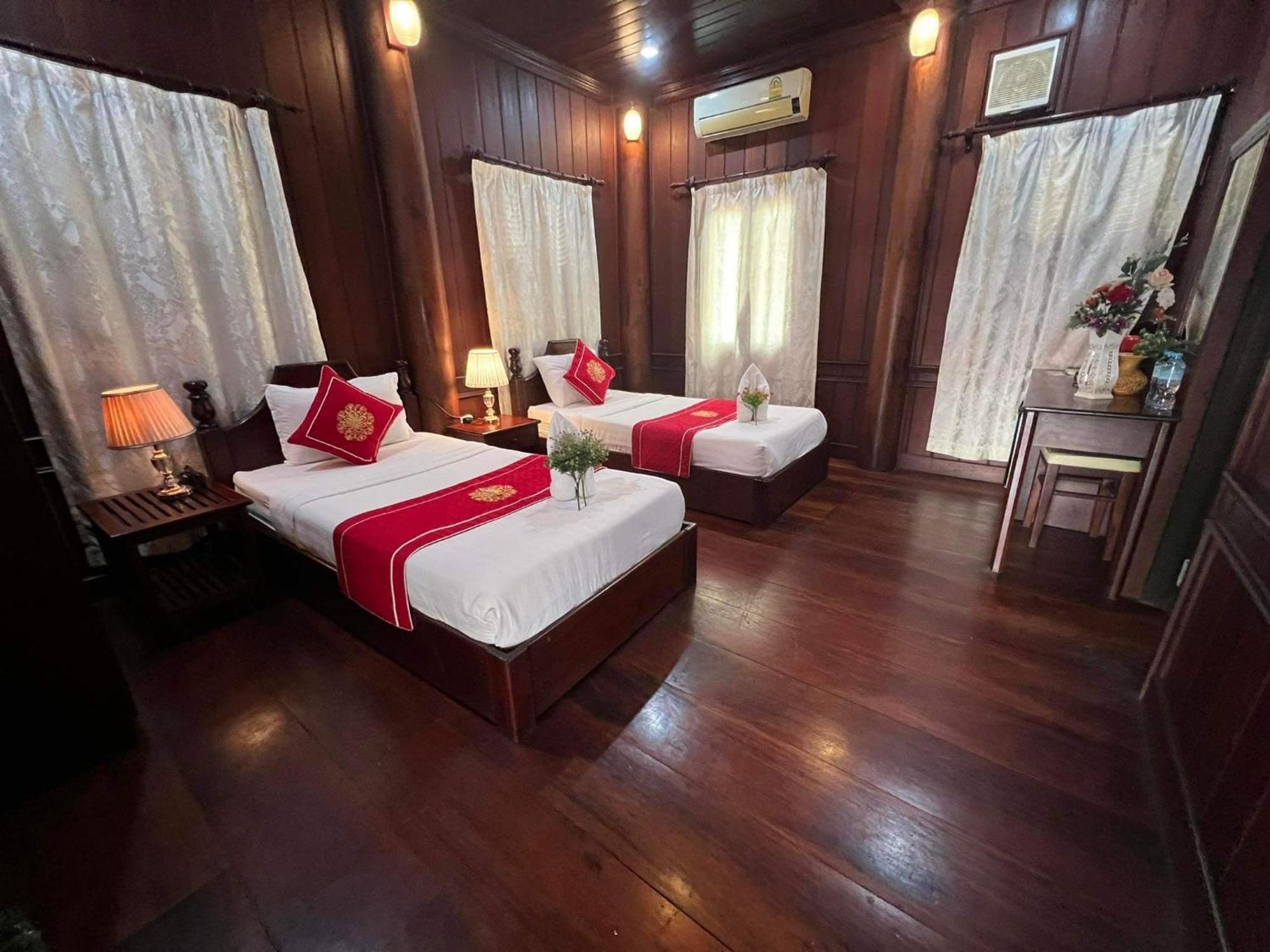 Villa Vieng Sa Vanh Hotel Luang Prabang Ngoại thất bức ảnh